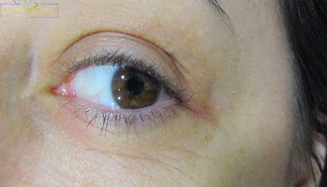 Le maquillage permanent des yeux — avant